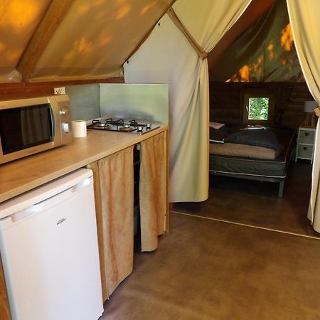 Camping Smile & Braudieres Mézières-sous-Lavardin Esterno foto