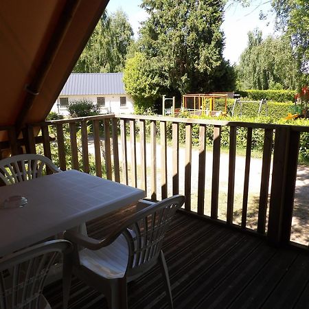Camping Smile & Braudieres Mézières-sous-Lavardin Esterno foto