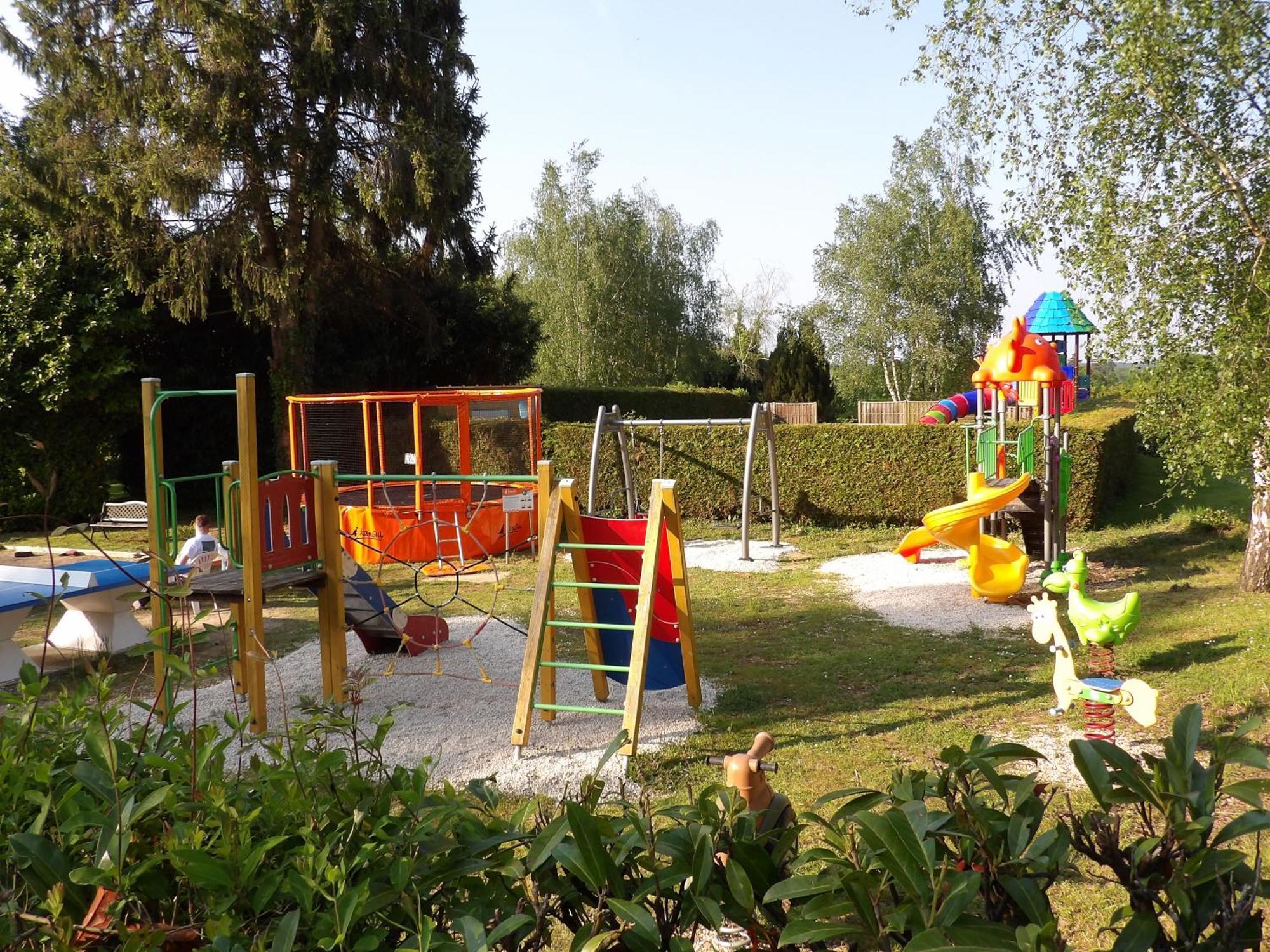 Camping Smile & Braudieres Mézières-sous-Lavardin Esterno foto