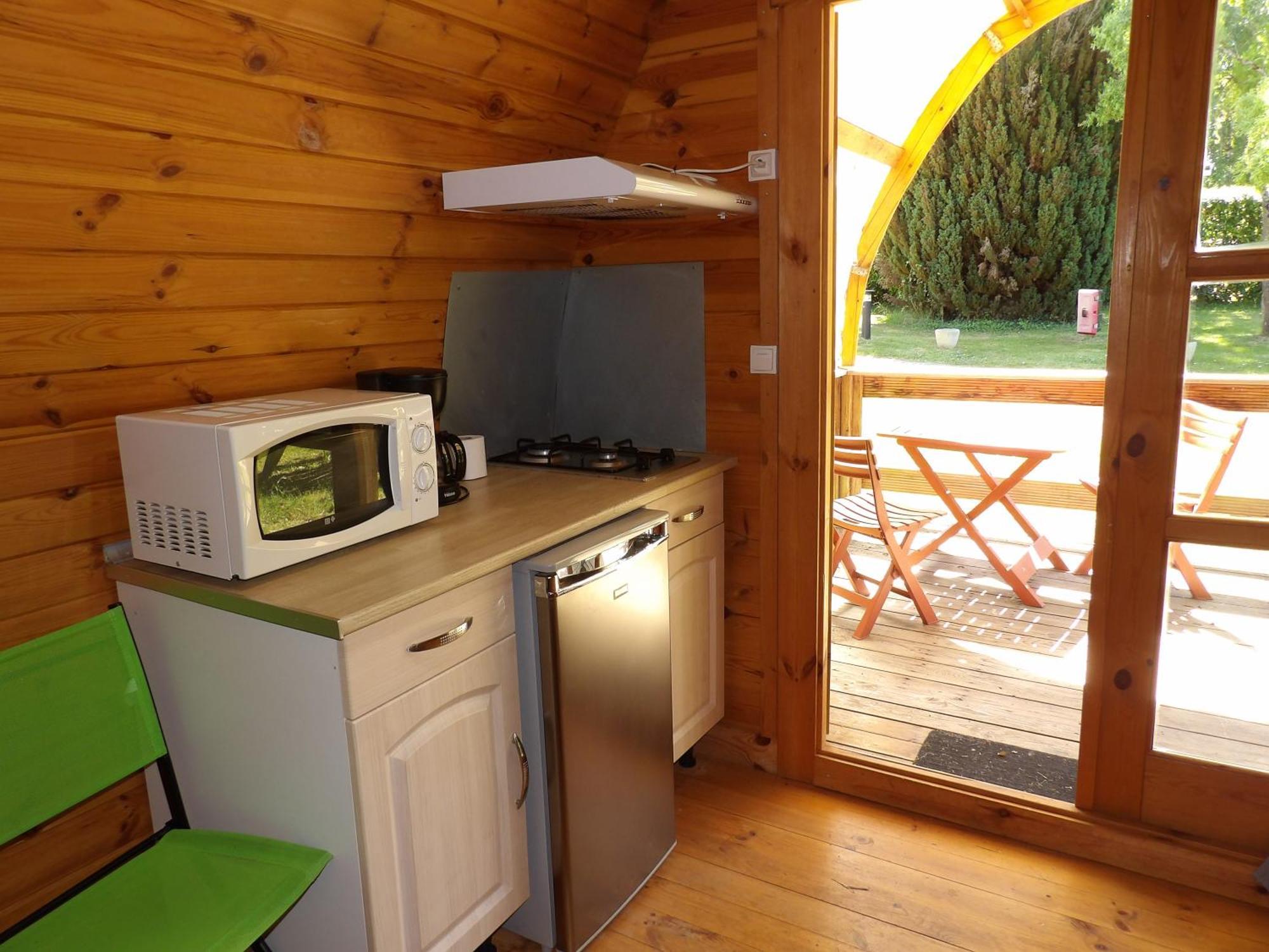Camping Smile & Braudieres Mézières-sous-Lavardin Esterno foto